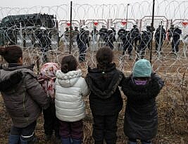 Poland-Belarus Border Migrant Crisis Causing Rifts in EU