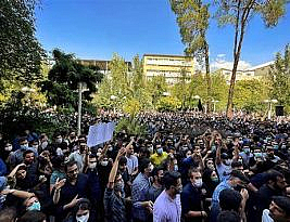 Death Toll Rises as Iran Protests Enter Fourth Week